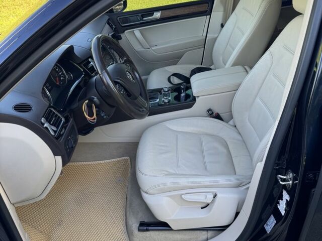 Фольксваген Туарег 2016 в Киеве на Automoto.ua Синий Фольксваген Туарег, объемом двигателя 3 л и пробегом 245 тыс. км за 23000 $, фото 17 на Automoto.ua