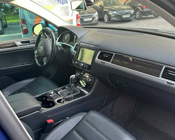 Синій Фольксваген Туарег, об'ємом двигуна 3 л та пробігом 151 тис. км за 24900 $, фото 12 на Automoto.ua