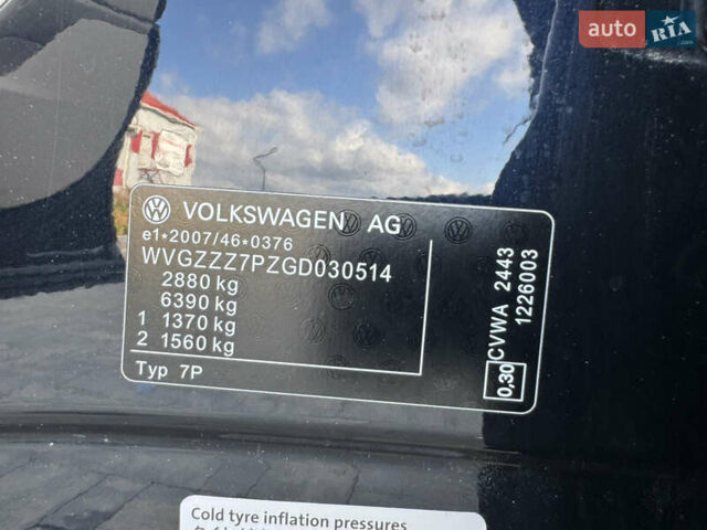 Синий Фольксваген Туарег, объемом двигателя 3 л и пробегом 182 тыс. км за 24900 $, фото 25 на Automoto.ua