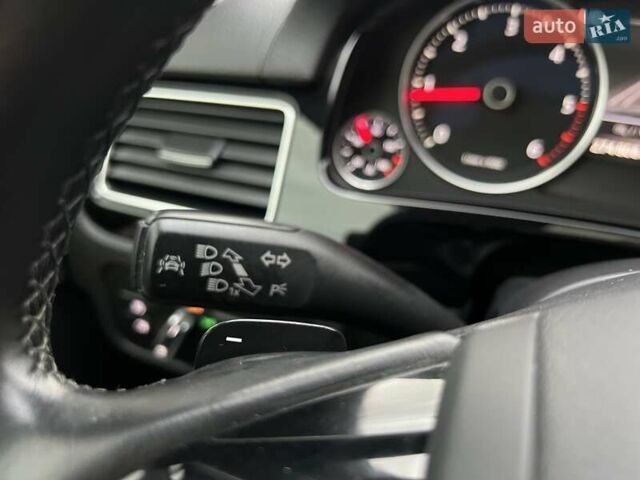 Фольксваген Туарег 2016 в Ровно на Automoto.ua Синий Фольксваген Туарег, объемом двигателя 3 л и пробегом 274 тыс. км за 25900 $, фото 64 на Automoto.ua