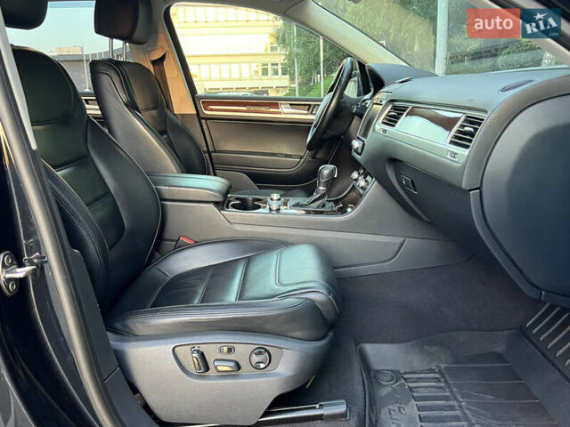 Синий Фольксваген Туарег, объемом двигателя 3 л и пробегом 102 тыс. км за 35900 $, фото 41 на Automoto.ua