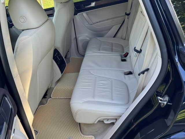 Фольксваген Туарег 2016 в Киеве на Automoto.ua Синий Фольксваген Туарег, объемом двигателя 3 л и пробегом 245 тыс. км за 23000 $, фото 13 на Automoto.ua