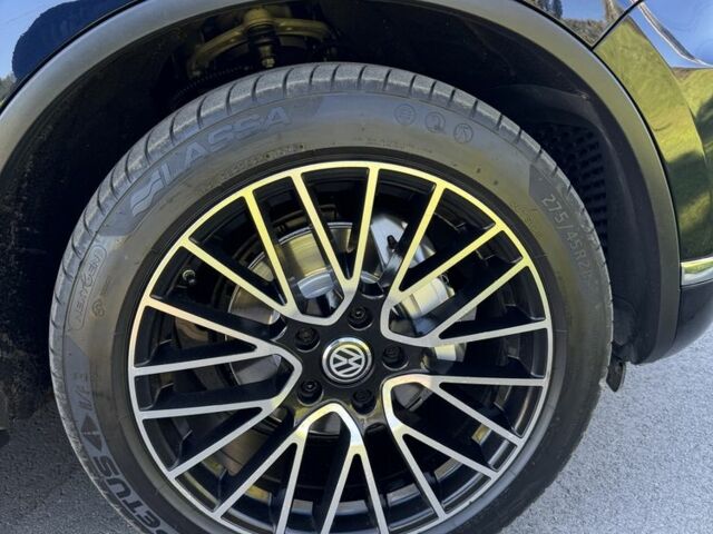 Фольксваген Туарег 2016 в Киеве на Automoto.ua Синий Фольксваген Туарег, объемом двигателя 3 л и пробегом 245 тыс. км за 23000 $, фото 11 на Automoto.ua