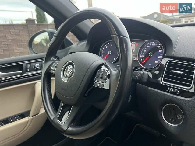 Фольксваген Туарег 2016 в Ровно на Automoto.ua Синий Фольксваген Туарег, объемом двигателя 3 л и пробегом 274 тыс. км за 25900 $, фото 38 на Automoto.ua