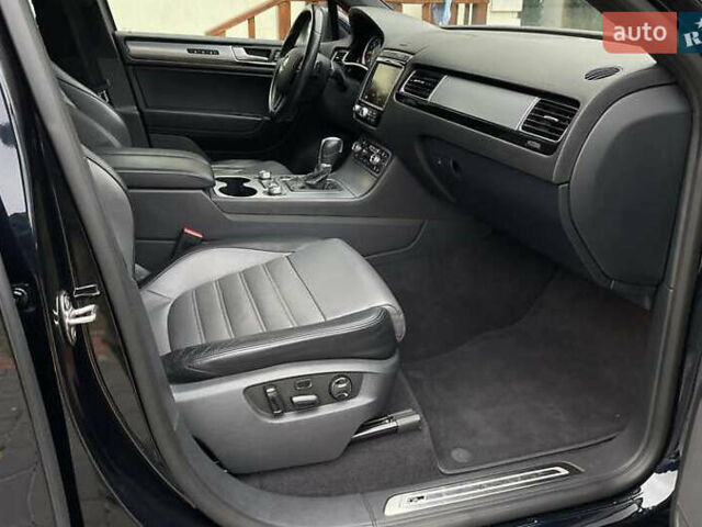 Синий Фольксваген Туарег, объемом двигателя 2.97 л и пробегом 106 тыс. км за 24700 $, фото 19 на Automoto.ua