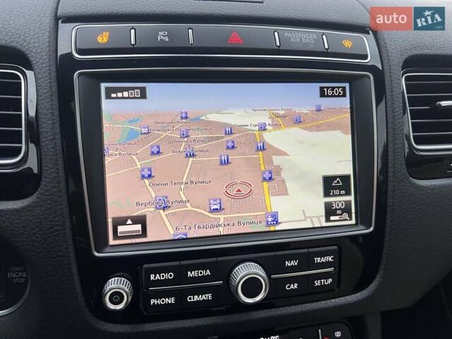 Фольксваген Туарег 2016 в Ровно на Automoto.ua Синий Фольксваген Туарег, объемом двигателя 3 л и пробегом 274 тыс. км за 25900 $, фото 59 на Automoto.ua