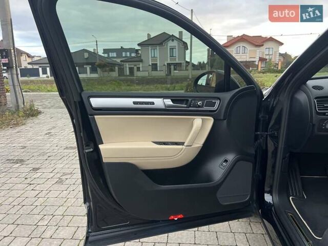 Фольксваген Туарег 2016 в Ровно на Automoto.ua Синий Фольксваген Туарег, объемом двигателя 3 л и пробегом 274 тыс. км за 25900 $, фото 70 на Automoto.ua