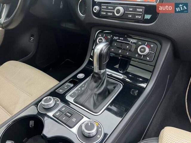 Фольксваген Туарег 2016 в Ровно на Automoto.ua Синий Фольксваген Туарег, объемом двигателя 3 л и пробегом 274 тыс. км за 25900 $, фото 37 на Automoto.ua
