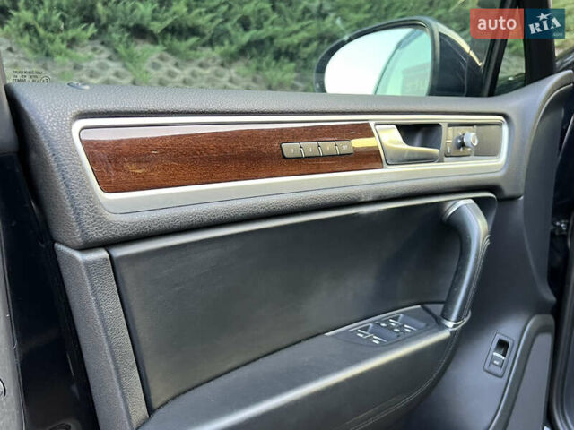 Синий Фольксваген Туарег, объемом двигателя 3 л и пробегом 102 тыс. км за 35900 $, фото 23 на Automoto.ua