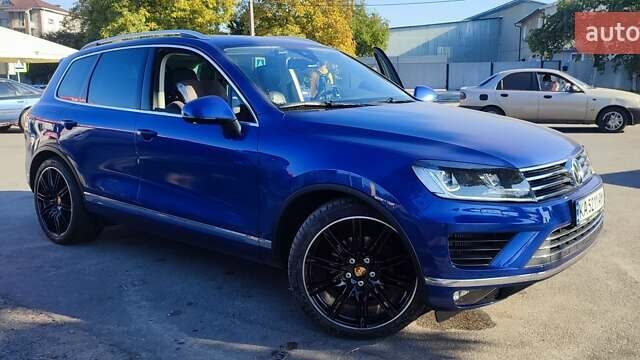 Синий Фольксваген Туарег, объемом двигателя 3 л и пробегом 152 тыс. км за 29000 $, фото 5 на Automoto.ua