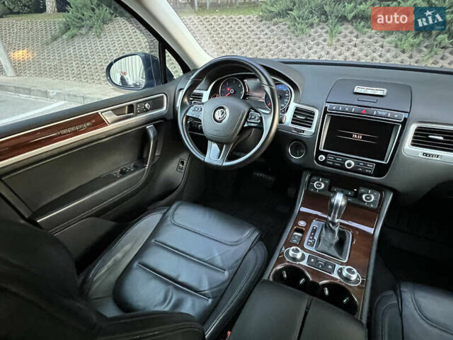 Синий Фольксваген Туарег, объемом двигателя 3 л и пробегом 102 тыс. км за 35900 $, фото 48 на Automoto.ua