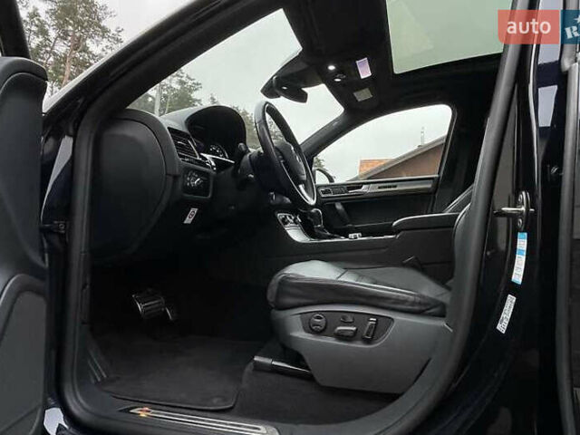 Синий Фольксваген Туарег, объемом двигателя 2.97 л и пробегом 106 тыс. км за 24700 $, фото 13 на Automoto.ua