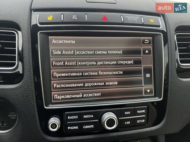 Фольксваген Туарег 2016 в Ровно на Automoto.ua Синий Фольксваген Туарег, объемом двигателя 3 л и пробегом 274 тыс. км за 25900 $, фото 58 на Automoto.ua