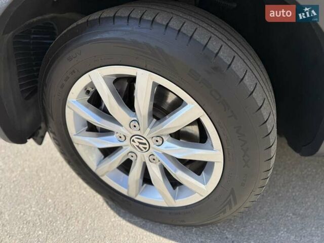 Синий Фольксваген Туарег, объемом двигателя 3.6 л и пробегом 123 тыс. км за 18999 $, фото 2 на Automoto.ua