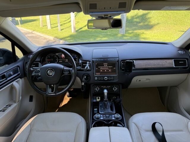 Фольксваген Туарег 2016 в Киеве на Automoto.ua Синий Фольксваген Туарег, объемом двигателя 3 л и пробегом 245 тыс. км за 23000 $, фото 16 на Automoto.ua