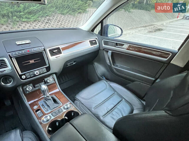 Синий Фольксваген Туарег, объемом двигателя 3 л и пробегом 102 тыс. км за 35900 $, фото 47 на Automoto.ua