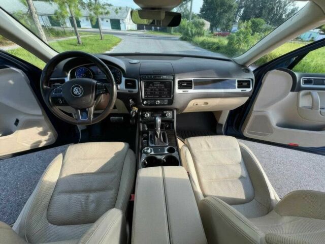 Синій Фольксваген Туарег, об'ємом двигуна 3.6 л та пробігом 51 тис. км за 4100 $, фото 6 на Automoto.ua