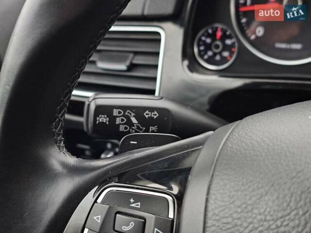 Синій Фольксваген Туарег, об'ємом двигуна 3 л та пробігом 199 тис. км за 27999 $, фото 19 на Automoto.ua