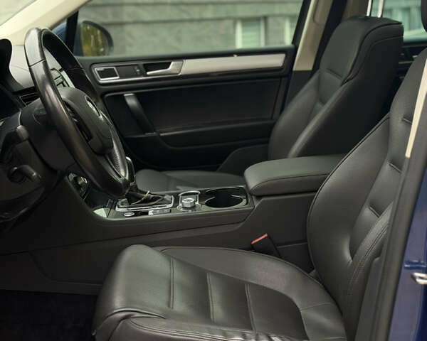 Синий Фольксваген Туарег, объемом двигателя 3.6 л и пробегом 50 тыс. км за 19900 $, фото 58 на Automoto.ua