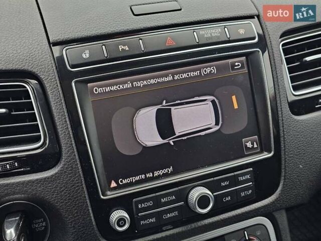 Синій Фольксваген Туарег, об'ємом двигуна 3 л та пробігом 199 тис. км за 27999 $, фото 14 на Automoto.ua