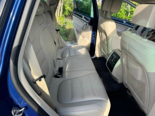 Синій Фольксваген Туарег, об'ємом двигуна 3.6 л та пробігом 51 тис. км за 4100 $, фото 13 на Automoto.ua