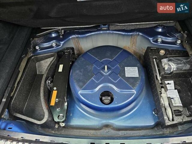 Синій Фольксваген Туарег, об'ємом двигуна 3 л та пробігом 199 тис. км за 27999 $, фото 31 на Automoto.ua