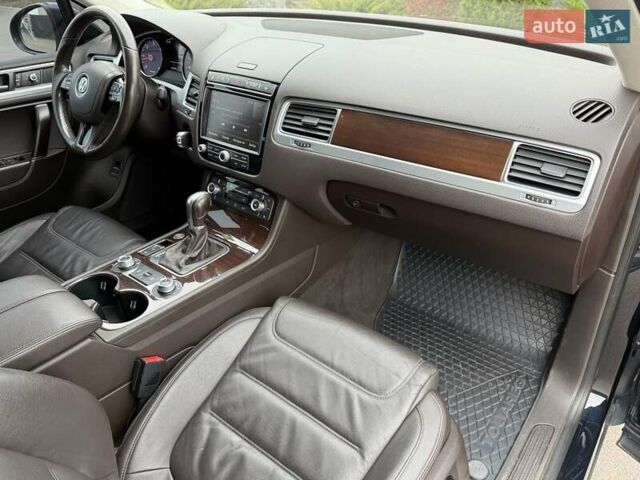 Синий Фольксваген Туарег, объемом двигателя 2.97 л и пробегом 196 тыс. км за 29999 $, фото 54 на Automoto.ua