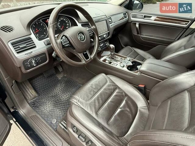 Синий Фольксваген Туарег, объемом двигателя 2.97 л и пробегом 196 тыс. км за 29999 $, фото 43 на Automoto.ua