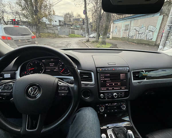 Синій Фольксваген Туарег, об'ємом двигуна 2.97 л та пробігом 114 тис. км за 36200 $, фото 5 на Automoto.ua