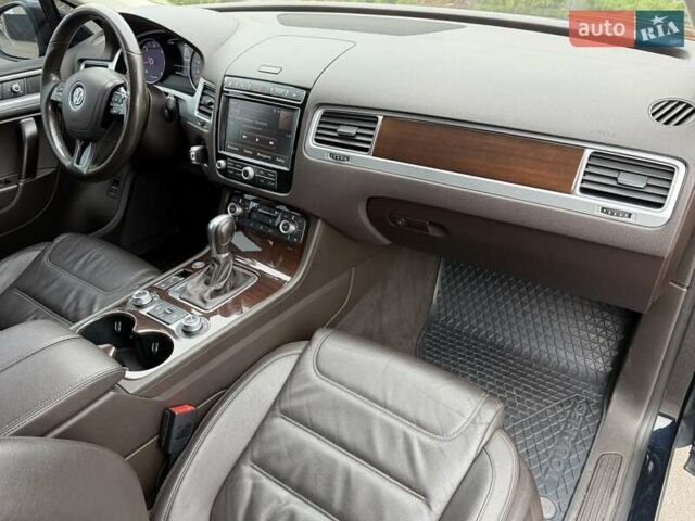 Синий Фольксваген Туарег, объемом двигателя 2.97 л и пробегом 196 тыс. км за 29999 $, фото 55 на Automoto.ua