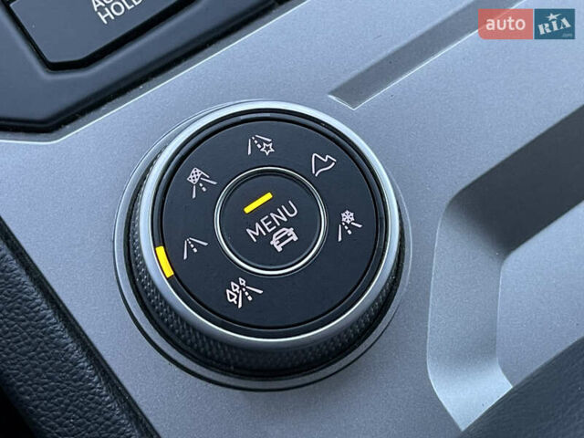 Синий Фольксваген Туарег, объемом двигателя 2.97 л и пробегом 89 тыс. км за 39900 $, фото 18 на Automoto.ua