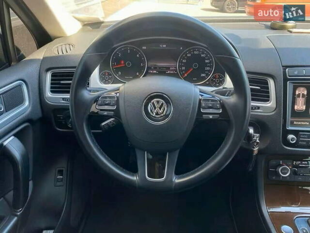Синий Фольксваген Туарег, объемом двигателя 3 л и пробегом 178 тыс. км за 27900 $, фото 24 на Automoto.ua