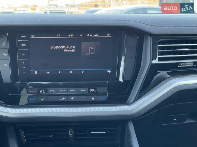 Синий Фольксваген Туарег, объемом двигателя 2.97 л и пробегом 89 тыс. км за 39900 $, фото 29 на Automoto.ua