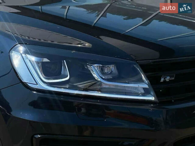 Синий Фольксваген Туарег, объемом двигателя 3 л и пробегом 178 тыс. км за 27900 $, фото 3 на Automoto.ua