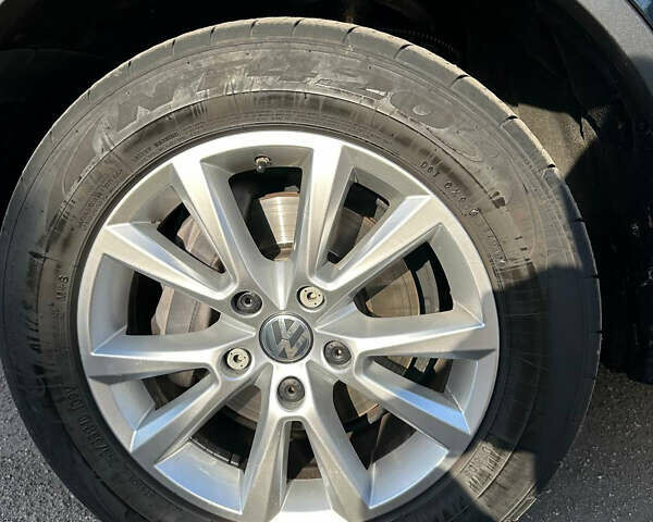 Синий Фольксваген Туарег, объемом двигателя 2.97 л и пробегом 245 тыс. км за 26000 $, фото 8 на Automoto.ua