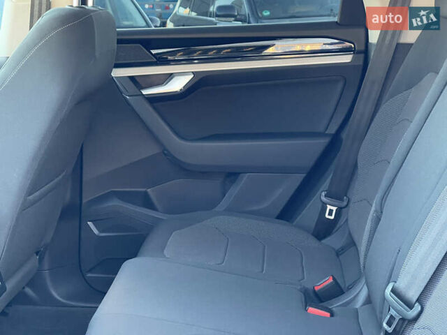 Синий Фольксваген Туарег, объемом двигателя 2.97 л и пробегом 89 тыс. км за 39900 $, фото 33 на Automoto.ua