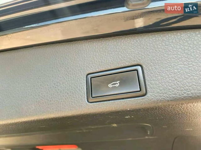 Синий Фольксваген Туарег, объемом двигателя 3 л и пробегом 178 тыс. км за 27900 $, фото 18 на Automoto.ua