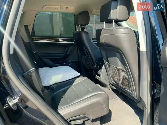 Синий Фольксваген Туарег, объемом двигателя 3 л и пробегом 178 тыс. км за 27900 $, фото 19 на Automoto.ua