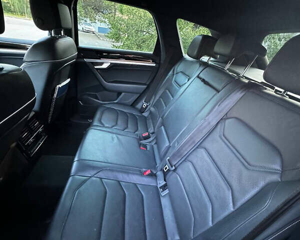 Синій Фольксваген Туарег, об'ємом двигуна 3 л та пробігом 262 тис. км за 29500 $, фото 14 на Automoto.ua