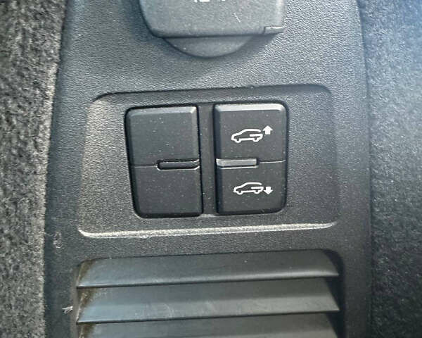 Синій Фольксваген Туарег, об'ємом двигуна 3 л та пробігом 262 тис. км за 29500 $, фото 12 на Automoto.ua