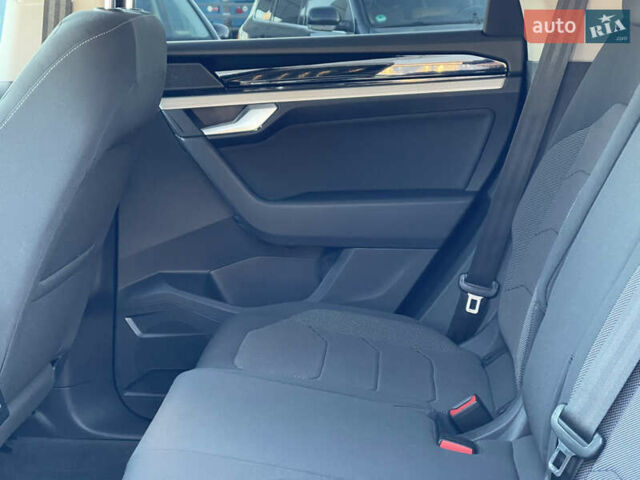 Синій Фольксваген Туарег, об'ємом двигуна 2.97 л та пробігом 90 тис. км за 37700 $, фото 37 на Automoto.ua