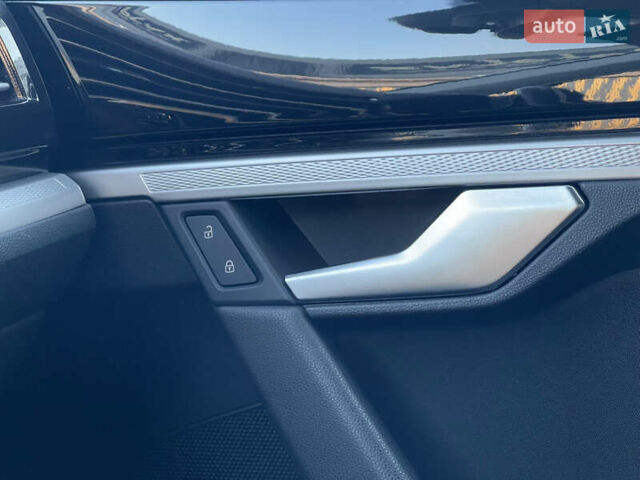 Синій Фольксваген Туарег, об'ємом двигуна 2.97 л та пробігом 90 тис. км за 37700 $, фото 19 на Automoto.ua