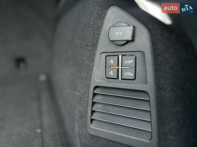 Синій Фольксваген Туарег, об'ємом двигуна 4 л та пробігом 144 тис. км за 52900 $, фото 26 на Automoto.ua
