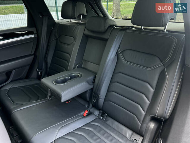 Синій Фольксваген Туарег, об'ємом двигуна 4 л та пробігом 144 тис. км за 52900 $, фото 23 на Automoto.ua