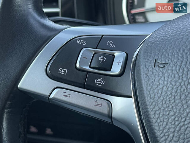 Синій Фольксваген Туарег, об'ємом двигуна 2.97 л та пробігом 90 тис. км за 37700 $, фото 18 на Automoto.ua