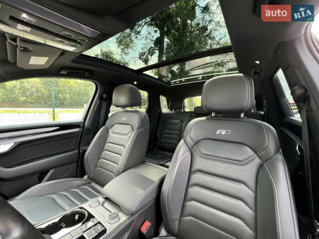 Синій Фольксваген Туарег, об'ємом двигуна 4 л та пробігом 144 тис. км за 52900 $, фото 7 на Automoto.ua