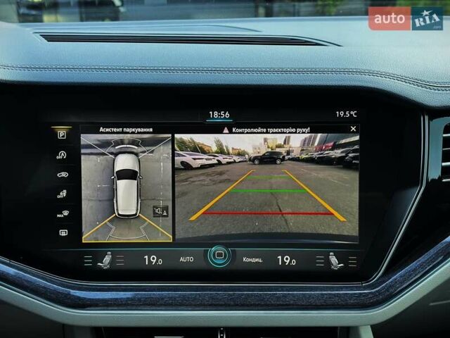 Синій Фольксваген Туарег, об'ємом двигуна 2.97 л та пробігом 125 тис. км за 59000 $, фото 40 на Automoto.ua