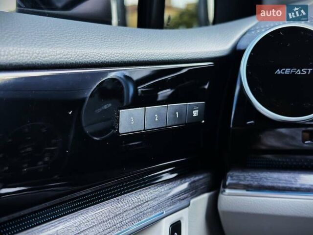 Синій Фольксваген Туарег, об'ємом двигуна 2.97 л та пробігом 125 тис. км за 59500 $, фото 42 на Automoto.ua