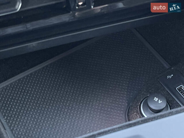 Синій Фольксваген Туарег, об'ємом двигуна 2.97 л та пробігом 90 тис. км за 37700 $, фото 38 на Automoto.ua