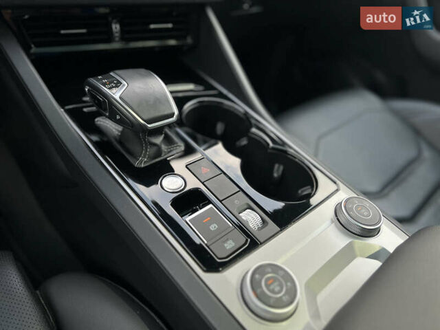 Синій Фольксваген Туарег, об'ємом двигуна 4 л та пробігом 144 тис. км за 52900 $, фото 12 на Automoto.ua